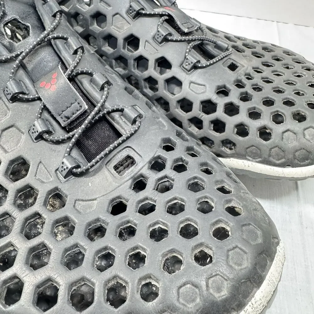 VivoBarefoot Men's Ultra III Water Shoes Size 45 Black Beach Fishing Slip On